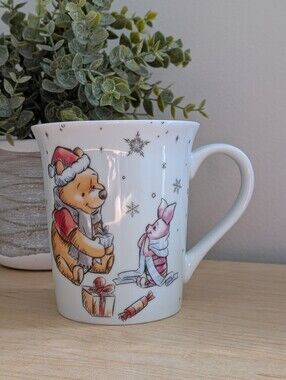 Disney Winnie the Pooh Piglet Christmas Snowflakes Coffee Mug Cup Like‎ New